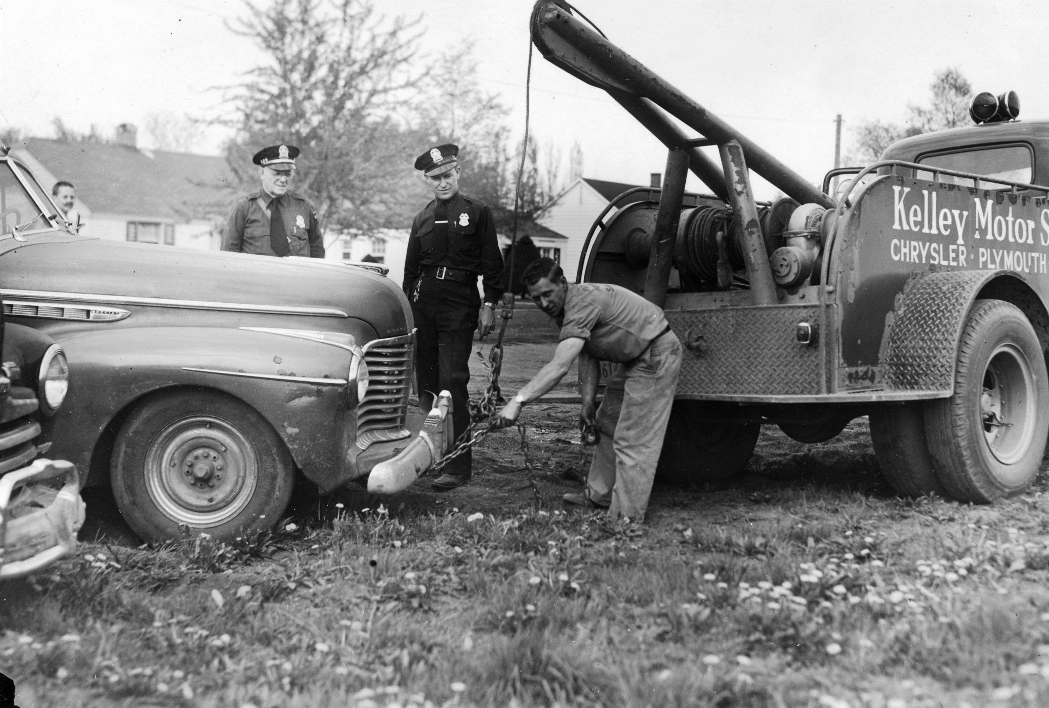 1952 Chief Otis Funkhouser (left)